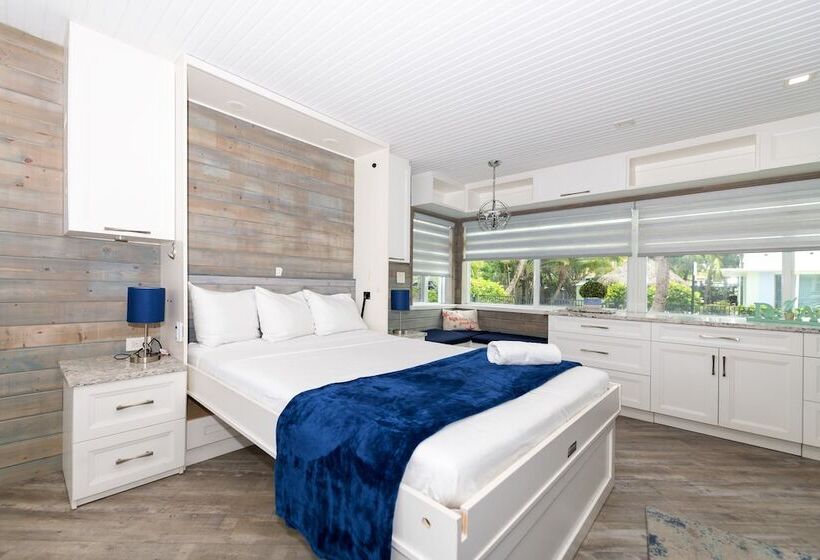 Tropic Isle Boutique