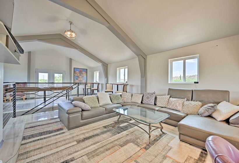 Unique Cornville Retreat W/ Game Room & Deck!