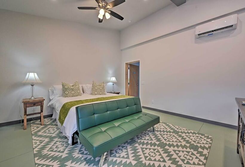 Unique Cornville Retreat W/ Game Room & Deck!