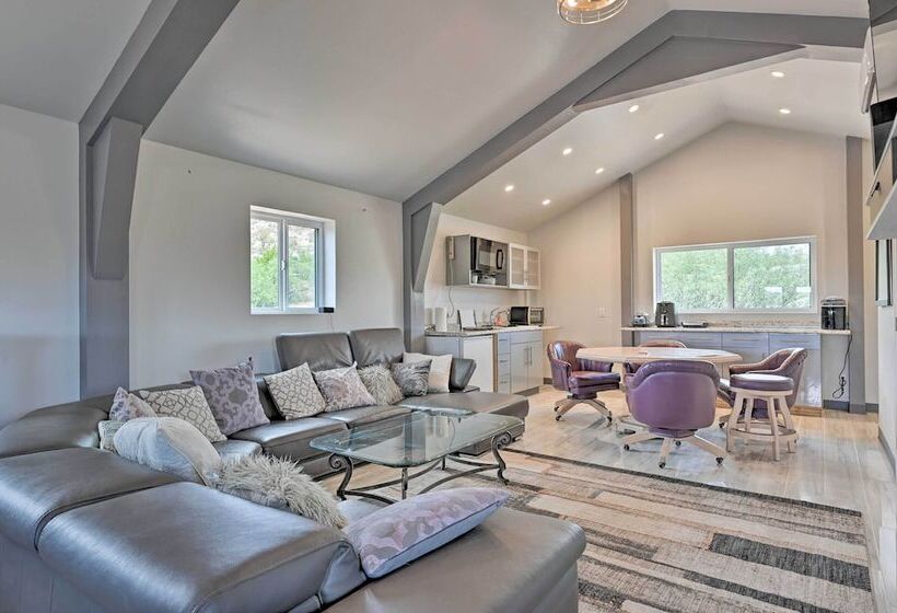 Unique Cornville Retreat W/ Game Room & Deck!