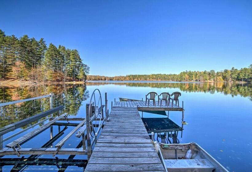 Cabin On Powell Lake W/ On Site Snowmobile Trails!