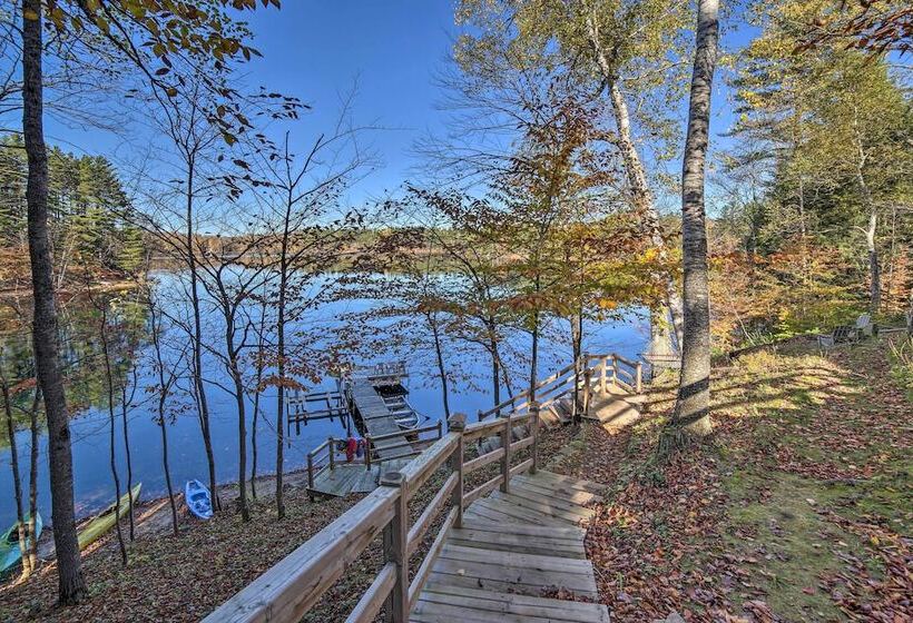 Cabin On Powell Lake W/ On Site Snowmobile Trails!