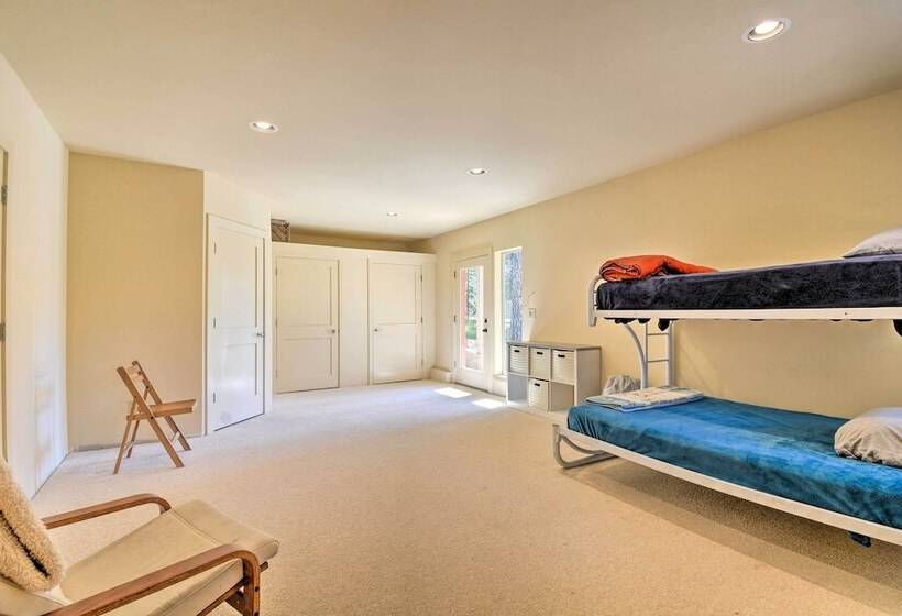 Updated Groveland Cabin W/ Wraparound Deck!