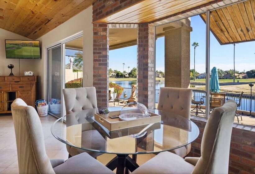 Upscale Phoenix Oasis W/ Small Private Pool & Spa!