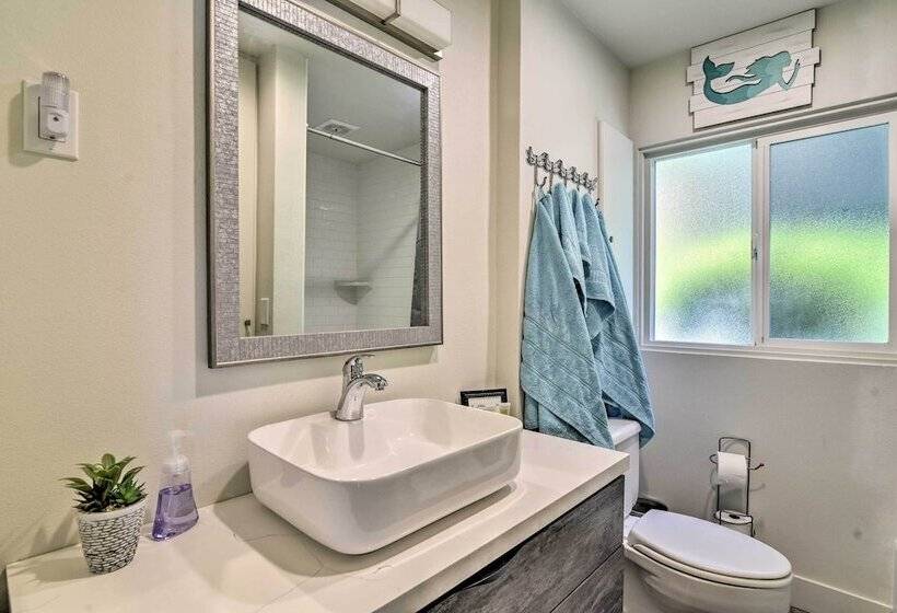 Waterfront Troutdale Hideaway: Sandy River Fishing