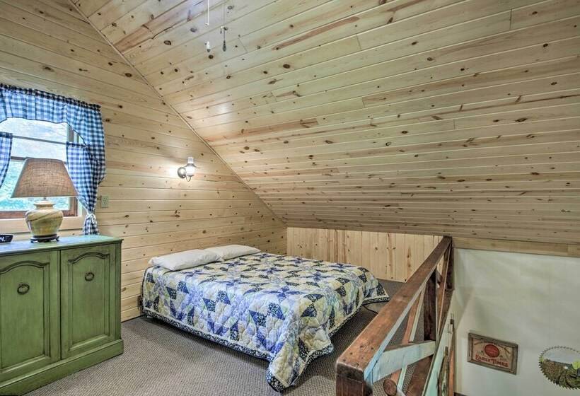 Waters Edge Retreat W/ Deck On Patoka Lake!