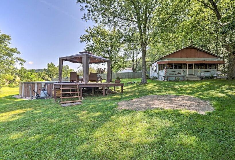 Wee Humble Cottage W/ Area Hunting + Canoeing!