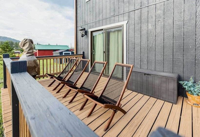 Whispering Hollow Lodge  On Greer Main St!