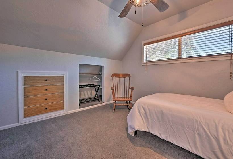 Whispering Pines Home: Fire Pit, Near Scenic Hikes