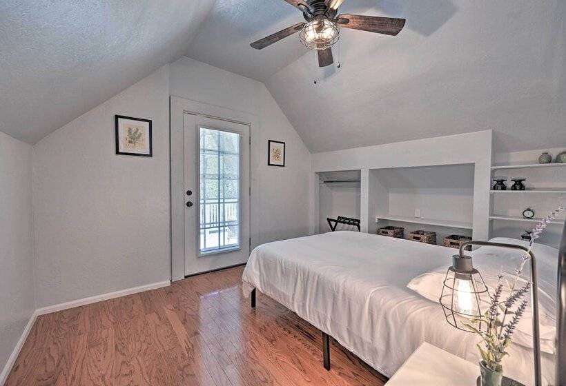 Whispering Pines Home: Fire Pit, Near Scenic Hikes