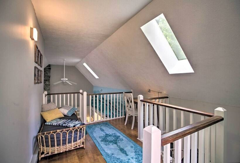 Wintergreen Resort Home W/ 2 Decks + Ski Access!