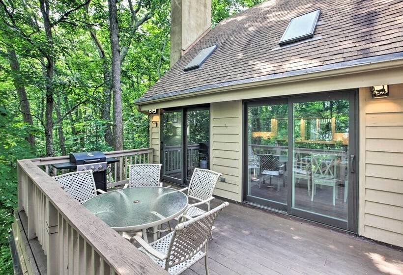 Wintergreen Resort Home W/ 2 Decks + Ski Access!