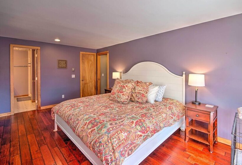 Wooded Waterfront Grantham Home < 10 Mi To Ski!