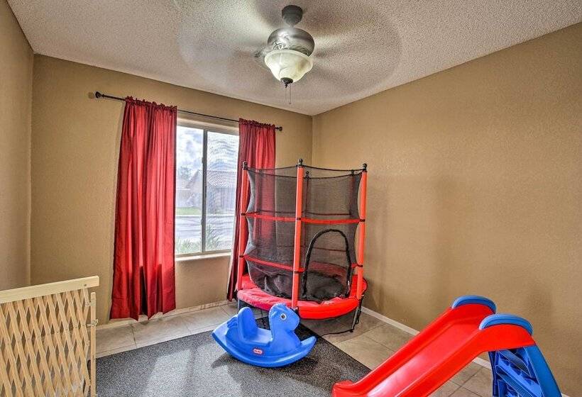 Yuma Retreat W/ Fire Pit In A Golf Course Mecca!