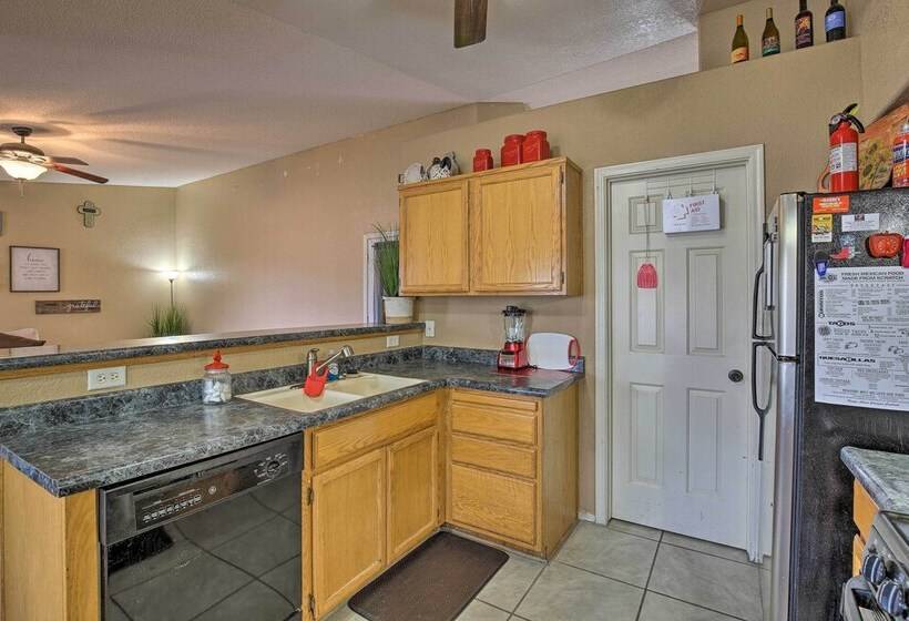 Yuma Retreat W/ Fire Pit In A Golf Course Mecca!