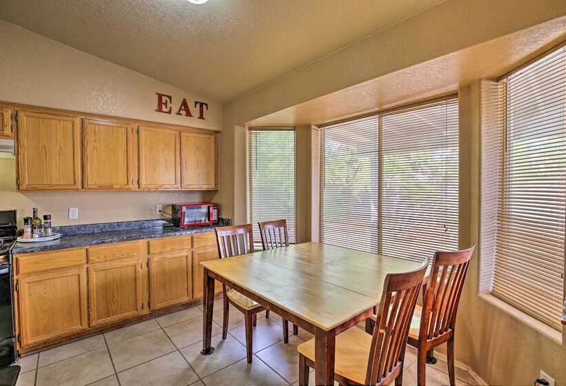 Yuma Retreat W/ Fire Pit In A Golf Course Mecca!