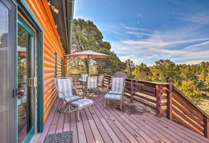 Quaint Williams Cabin Near Grand Canyon
