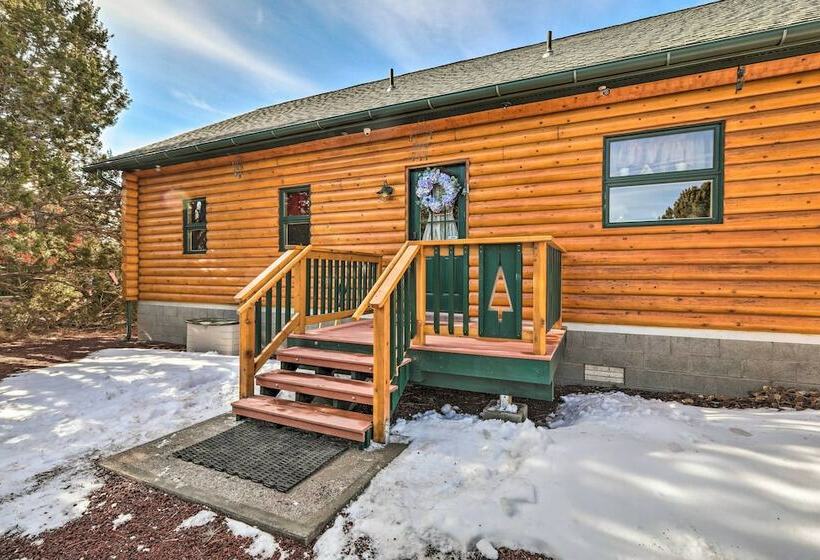 Quaint Williams Cabin Near Grand Canyon