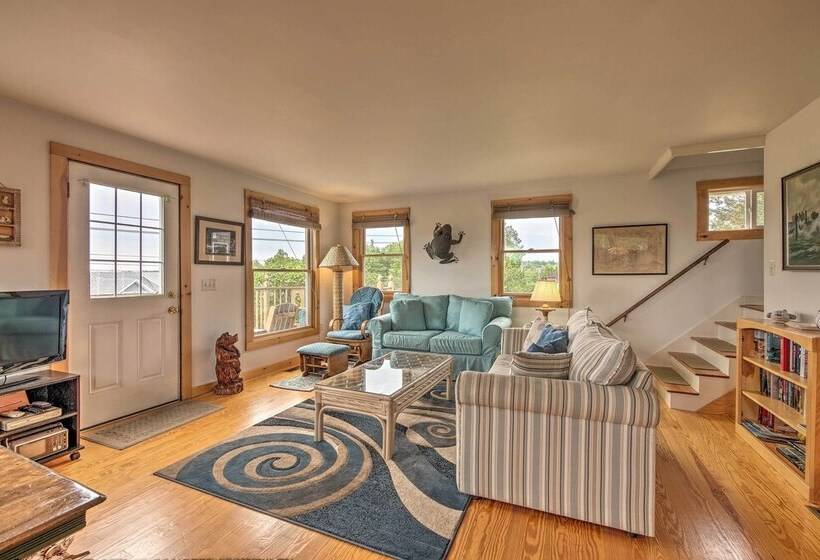 Acadia National Park Home W/ Deck & Ocean View!