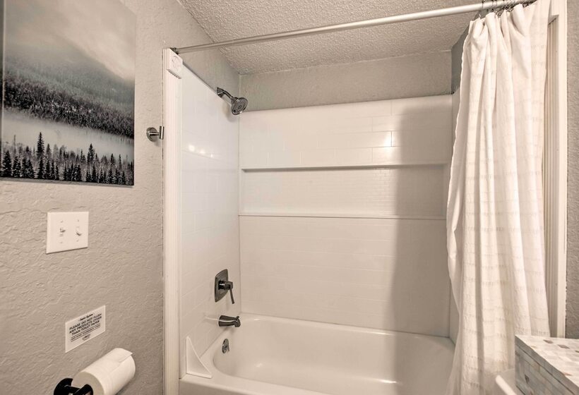 Lake View & Decks: Pet Friendly Mabank Home