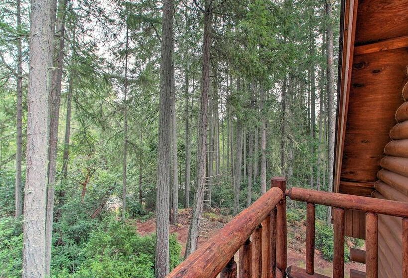 Anderson Island Cabin On Half Acre With Fire Pit!