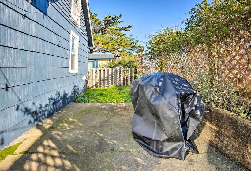 Bandon Beach House Rental: Walk To Downtown!