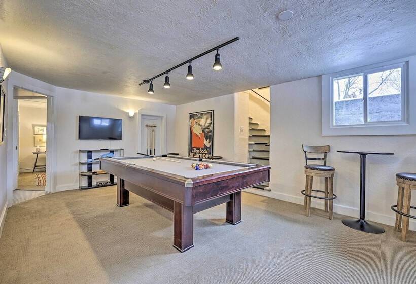 Boise Tudor Home W/ Game Room < 2 Mi To Downtown!
