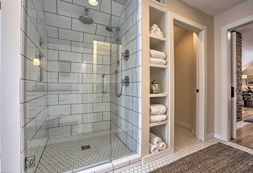 Boise Tudor Home W/ Game Room < 2 Mi To Downtown!