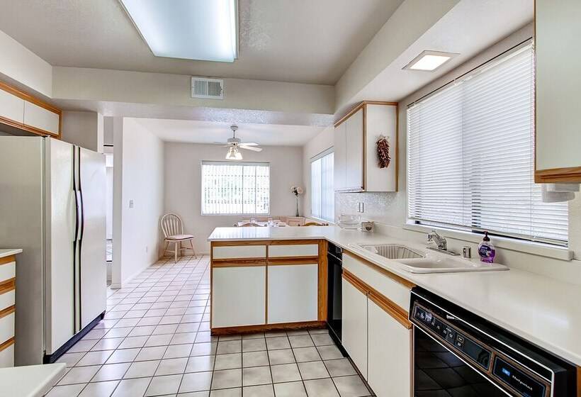 Borrego Springs Hideaway: Pool Table, Mtn Views!