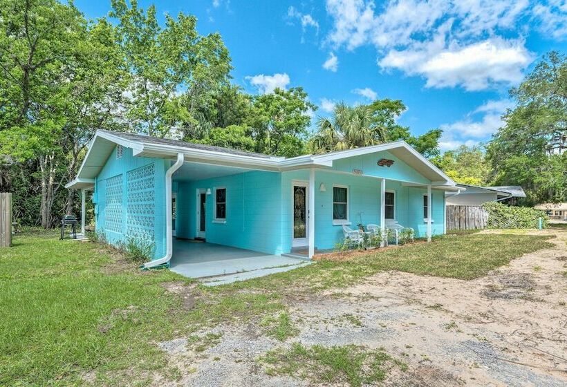 Bright Crystal River Home, Walk To Boat Ramp!