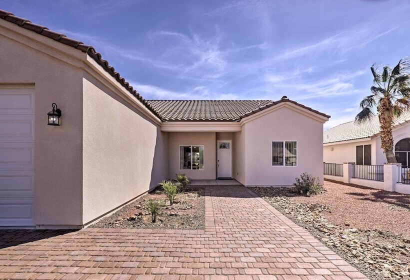 Bright Home W/ Yard, 4 Mi To Colorado River!