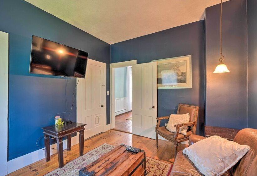 Bright Lake Winnipesaukee Home   Walk To Town