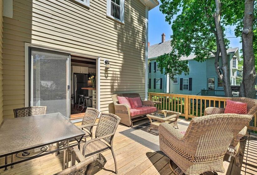 Bright Lake Winnipesaukee Home   Walk To Town