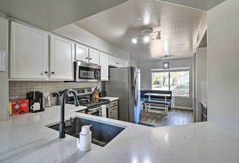 Bright Surprise Home W/ Pool, Near Spring Training