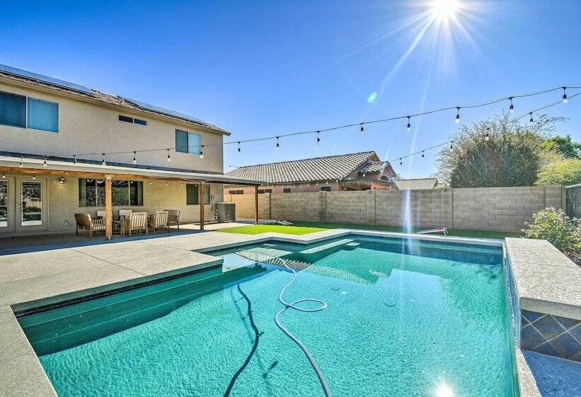 Bright Surprise Home W/ Pool, Near Spring Training