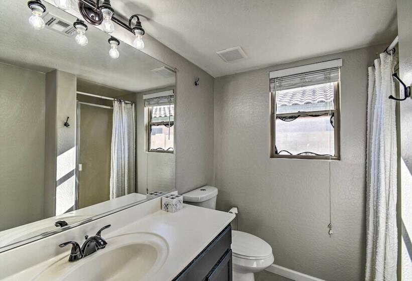 Bright Surprise Home W/ Pool, Near Spring Training