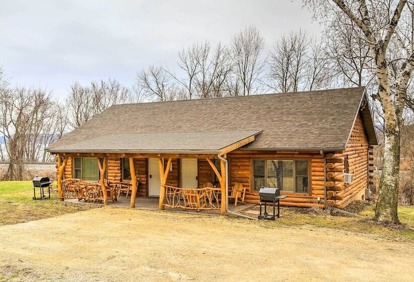 Cabin By The River: Visited By Treehouse Masters!