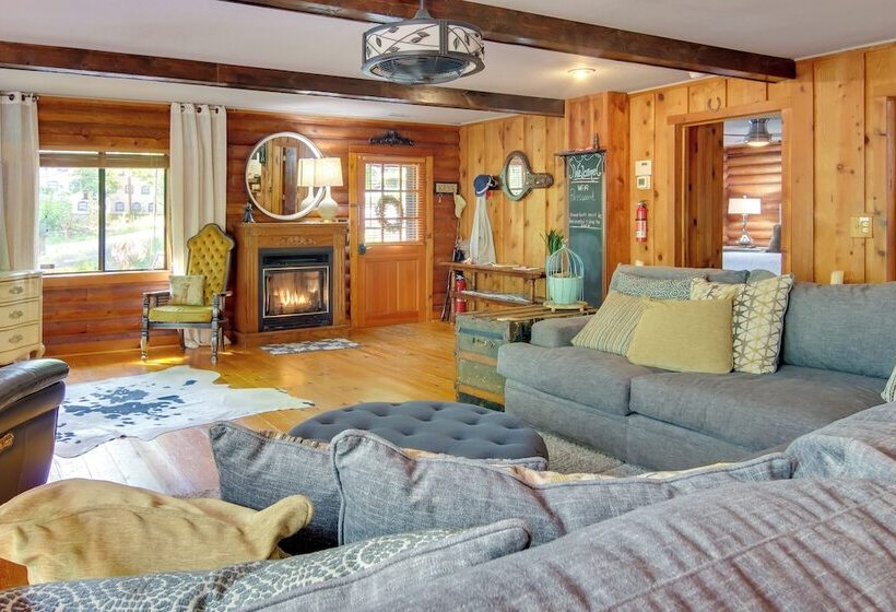 Cabin In Lake Lure; Near Chimney Rock & Asheville!