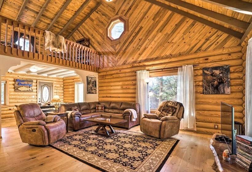 Cabin On Kenai Peninsula: Family & Group Friendly!