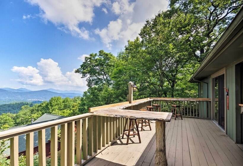 Cabin W/ Hot Tub & Mountain Views, < 5 Mi To Boone