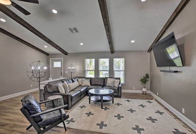 Canal Front Cape Coral Home: Pool & Patio