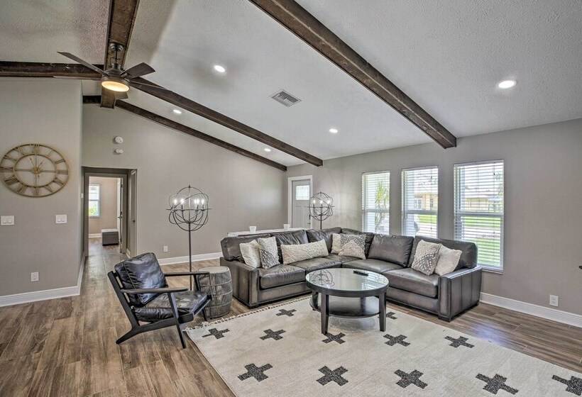 Canal Front Cape Coral Home: Pool & Patio