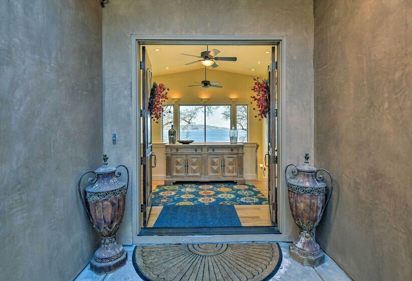 Casa D Amore : Extravagant Lakefront Villa!