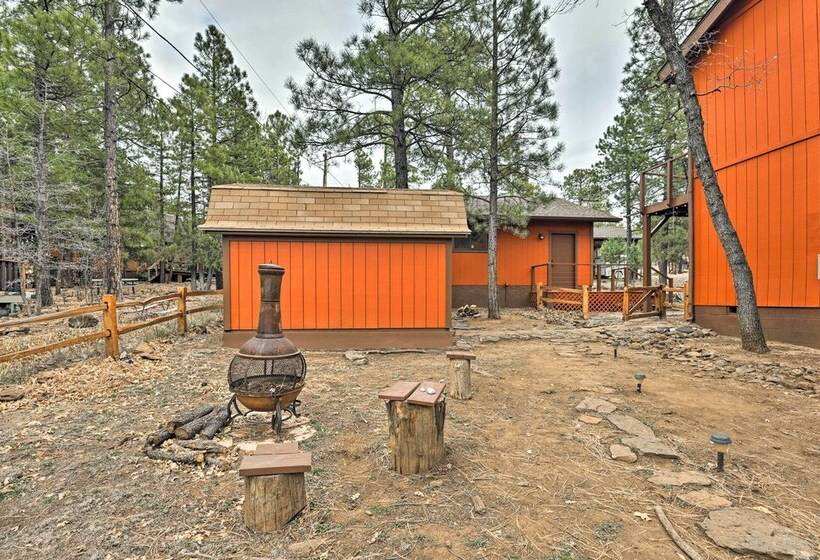 Secluded Munds Park Cabin W/ Deck < 1 Mi To Lake