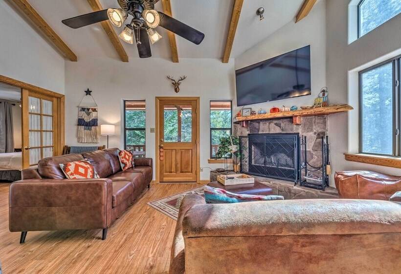 Charming  Coppertop  Cloudcroft Cabin: 3 Mi To Ski