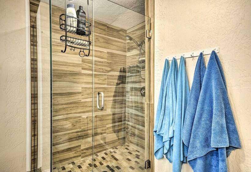 Charming Kelso Home W/ Proximity To Cowlitz River!