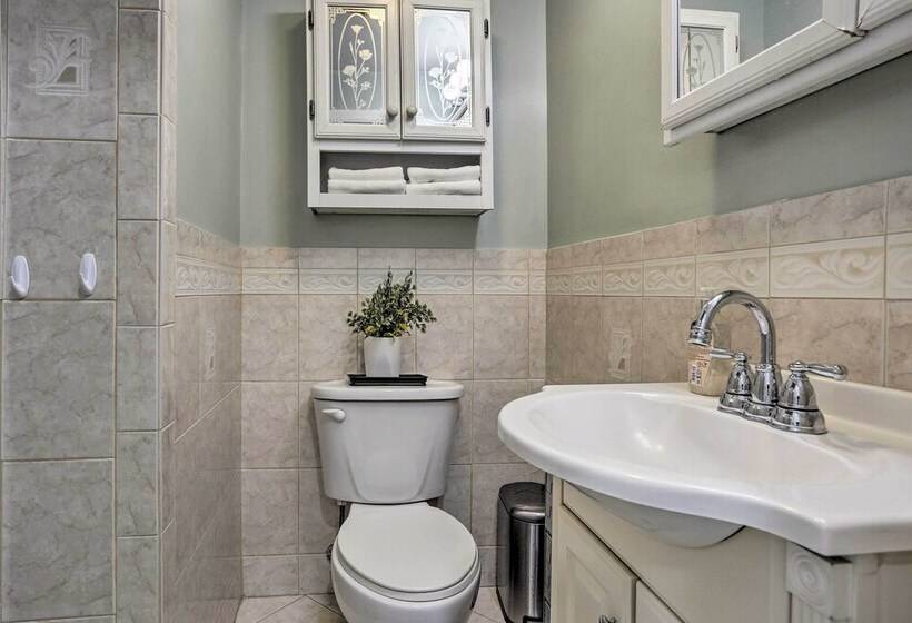 Charming Mamaroneck Home ~ 22 Mi To Manhattan