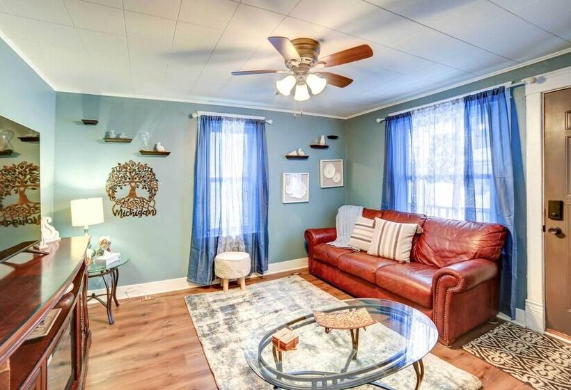 Charming Negaunee Home ~ 2 Mi To Teal Lake!