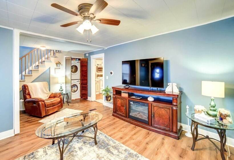 Charming Negaunee Home ~ 2 Mi To Teal Lake!