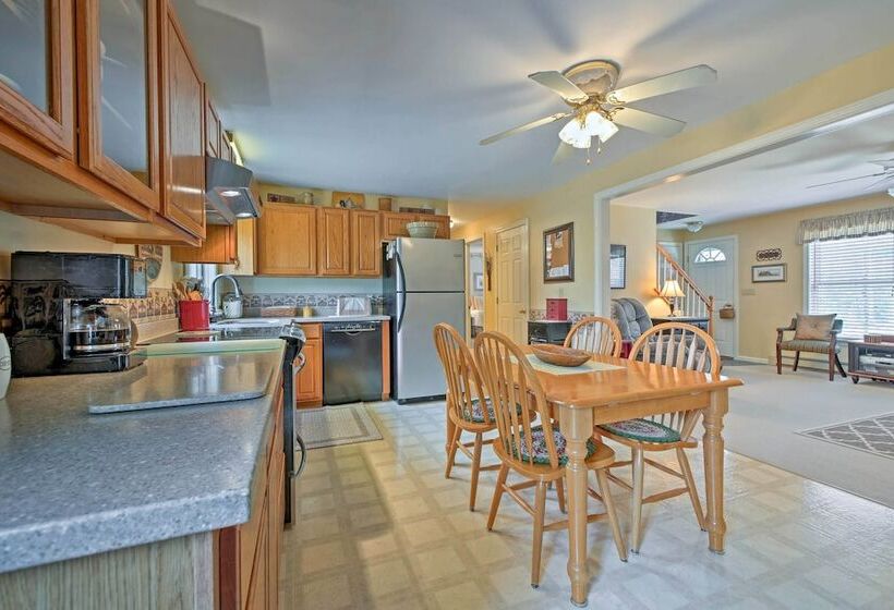 Charming Owls Head Retreat: 2 Mi To Rockland Coast